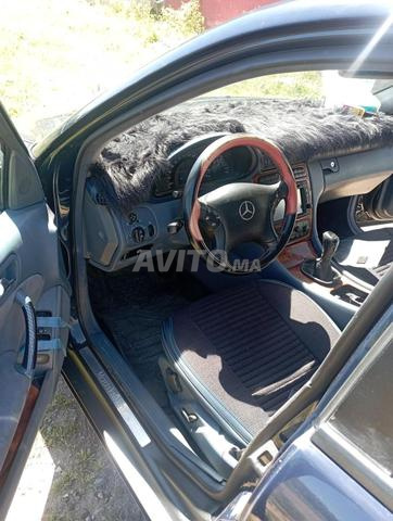 Mercedes-Benz 220 Diesel Manuelle 2001 Kénitra - 2