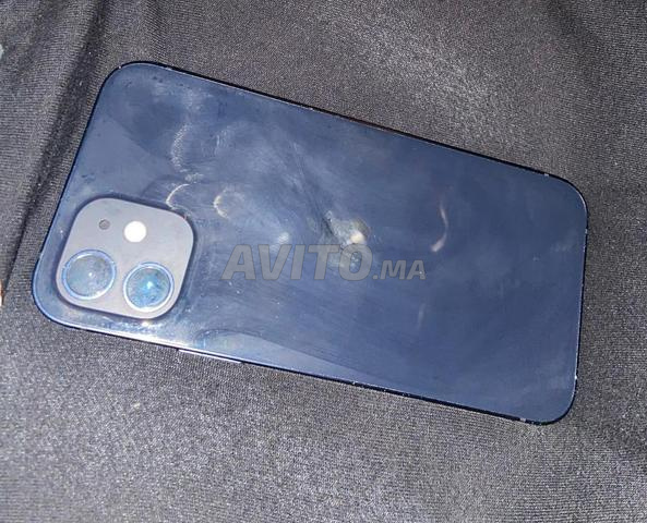 iPhone 12 64GB original batterie 81%