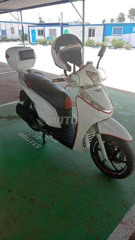 SH 300i هوندا - 2