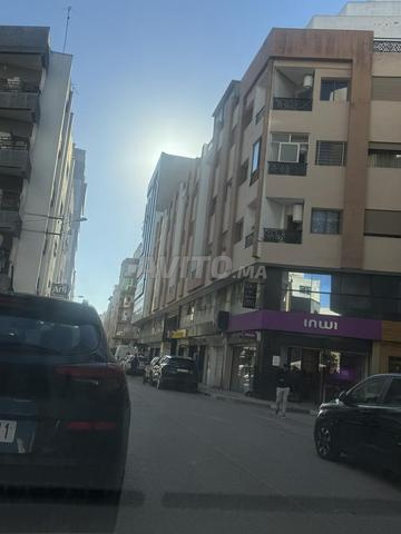 Magasin à louer au centre de la ville haute