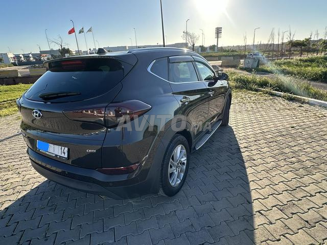 سيارة جميلة بحالة ممتازة ومصانة جيداً - 2