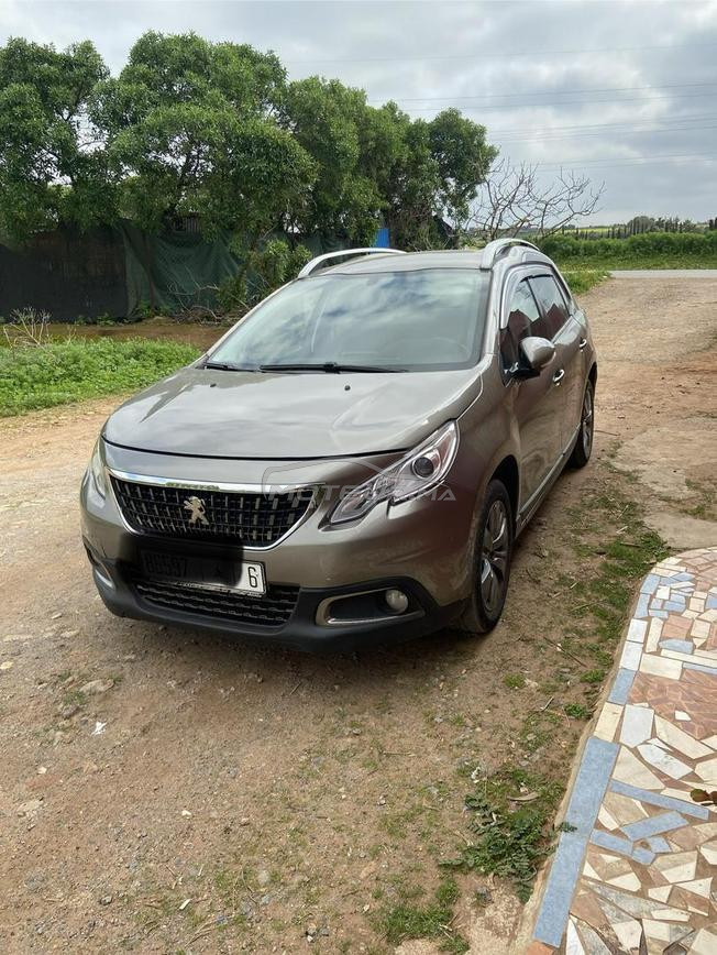peugeot 2008 bon etat li chari merhba 