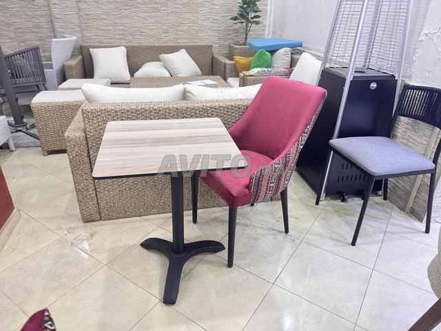 Chaise et table café 2026