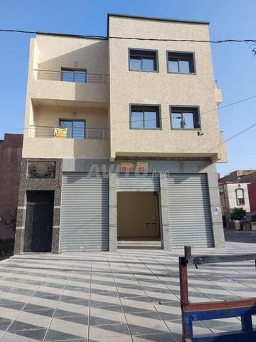 Magasin 103m² 2 Façades Aéroportuaire Deroua - 2