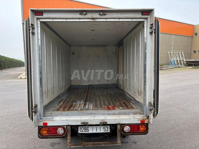 Je mets en vente Hyundai H100 - 2