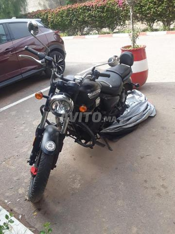 Royal Enfield Meteor 350 - 2