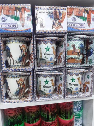 Superbes poteries en céramique décorées