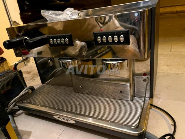 Machine à café professionnelle MONROC – 2 groupes - 2
