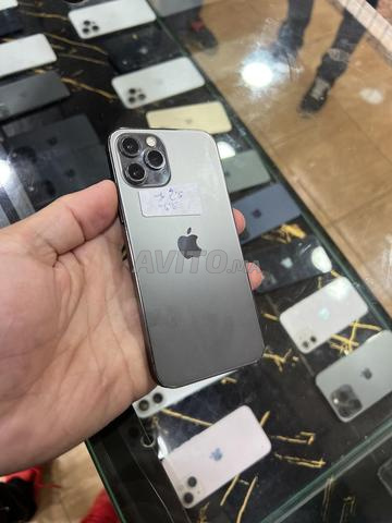 iPhone 12 pro officiel téléphone 128/90 - 2