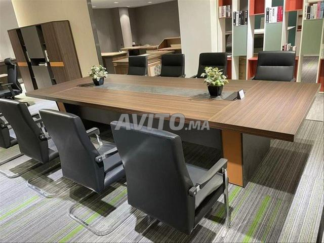 ✔️ تصميم عصري يناسب جميع غرف الاجتماعات - 2