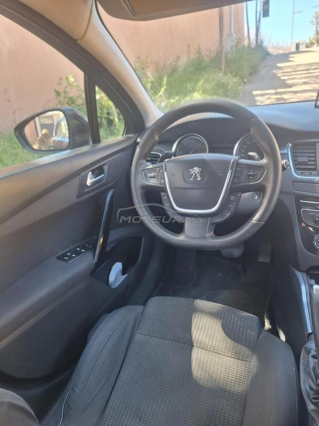 je met ma voiture Peugeot 508 en vente 