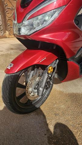 هوندا PCX دراجة نارية 125 سي سي - 2