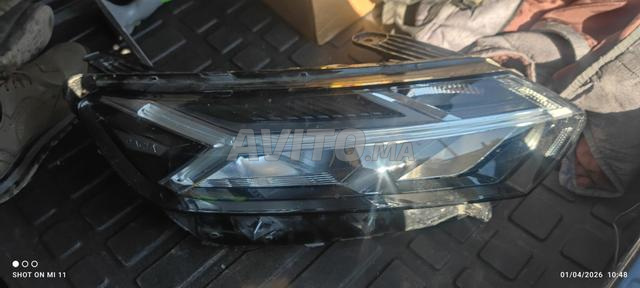 بصريات ليد يسار أصلية داسيا لوجان 2022