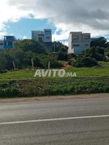 أرض مسجلة بإطلالة على البحر في أزلا - 2