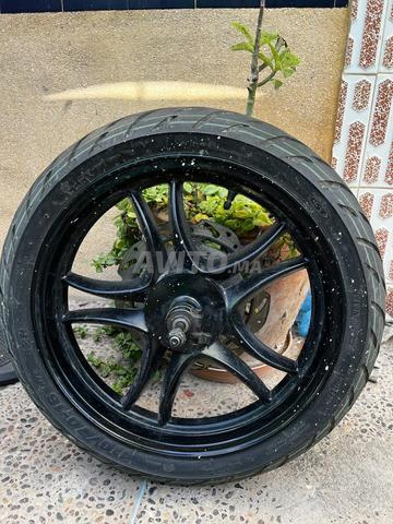 Roue avant complète SYM ST 125cc - 2