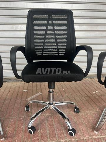 Chaises luxueuses conçues avec soin pour une expérience d'assise parfaite