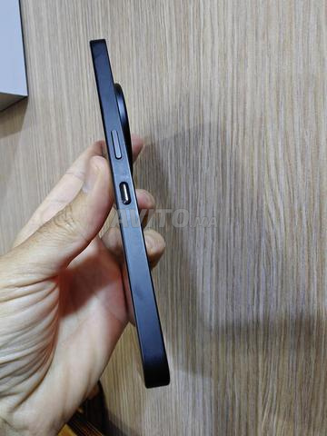 Nothing Phone 3a Pro - 2