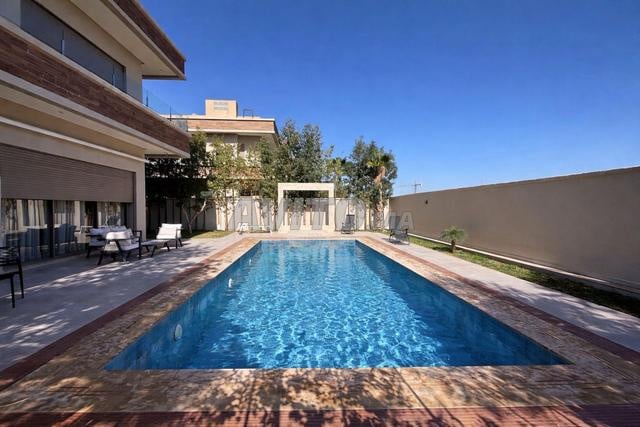 فيلا فاخرة للإيجار – أكدال