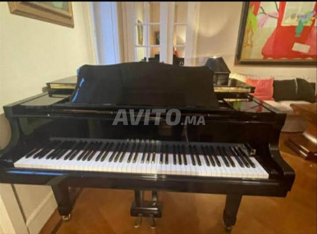 Piano YAMAHA à Queue - 2