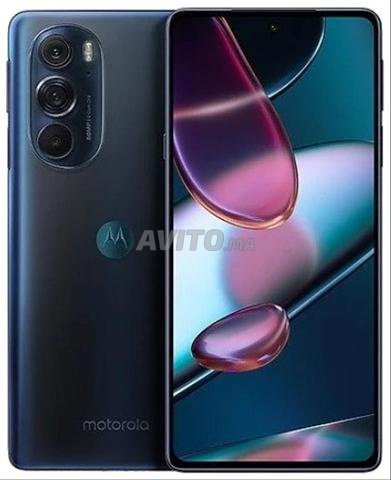 Motorola edge 30 Pro ..256gb 8 Ram