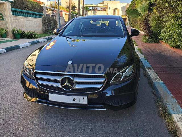 Mercedes E220 automatique 2016 à Rabat - 2
