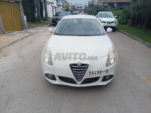 ألفا روميو جوليا 2016 ديزل 142500 كم أخرى - 2