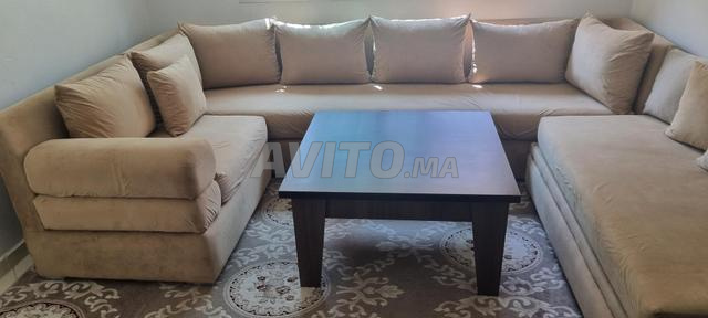 Salon 1m 1.5m 3m table 90/90 tapis 2/3