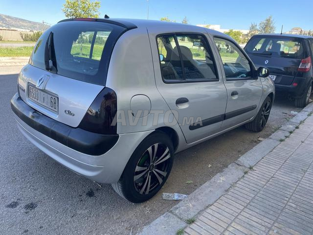 Clio Campus 2005 - 2