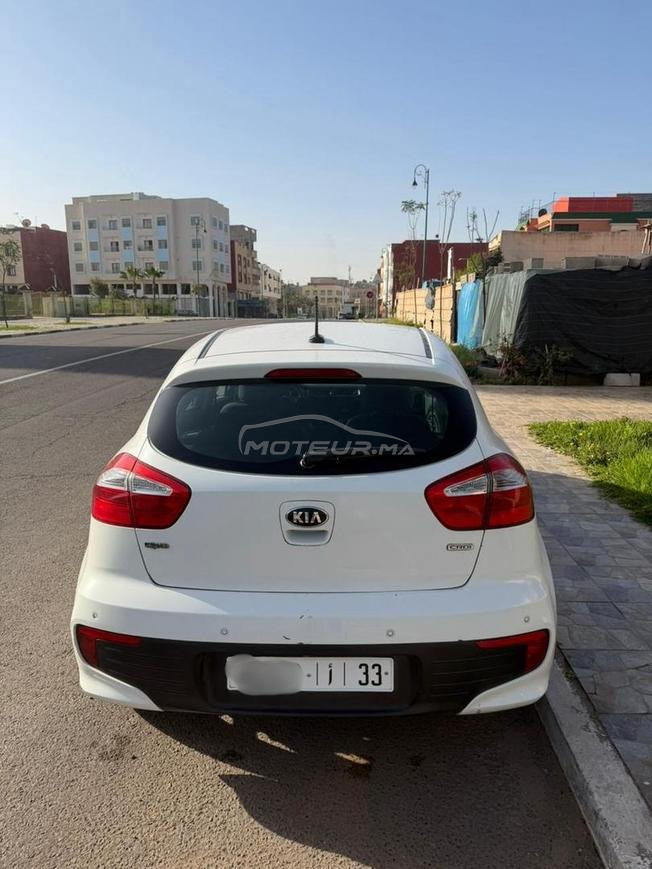🚗 Kia Rio 2017 CRDi – Très bon état – Économique