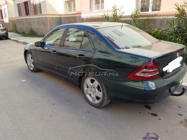 Mercedes-Benz 220 Diesel Automatique 2003 à Temara