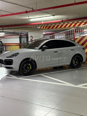 Porsche Cayenne Hybride Automatique 2022 à Tanger - 2
