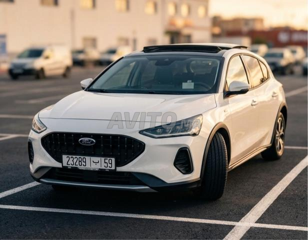 Ford Focus 12/23 | 20k km 📈 | Full | État neuf