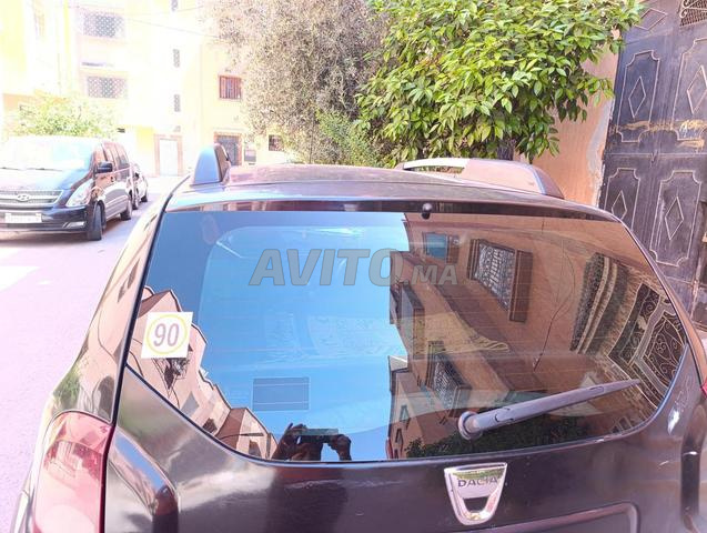 Bonne voiture pour le travail - 2