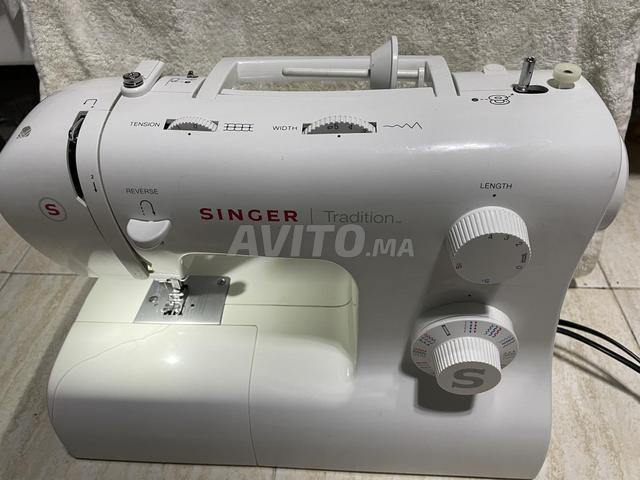 Machine à coudre Singer - 2