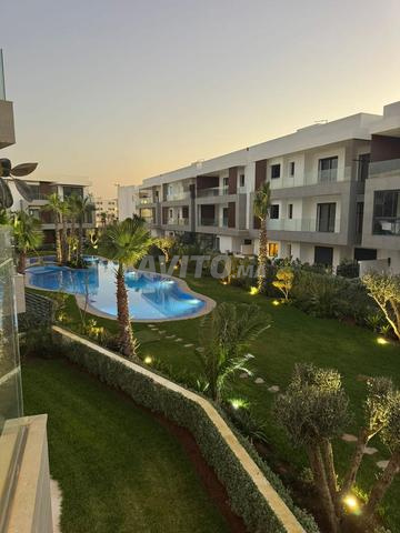 شقة فاخرة للإيجار | عين الذياب إكستنشن