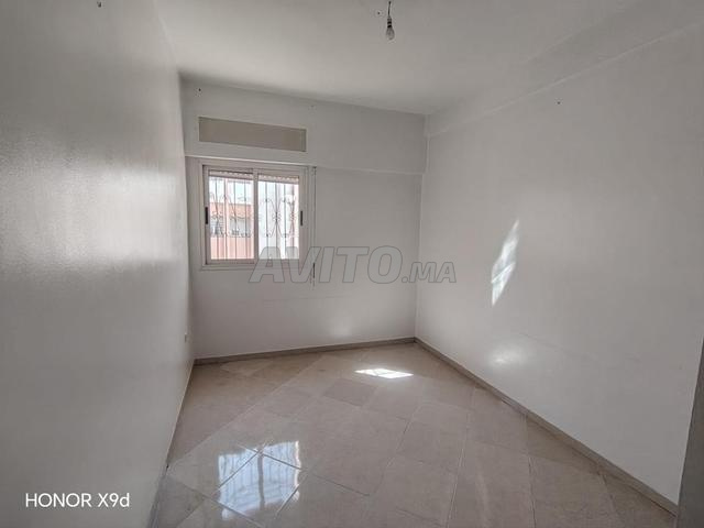 BUREAU SUR LE BD 2 ETG 4300 DH 50/M²