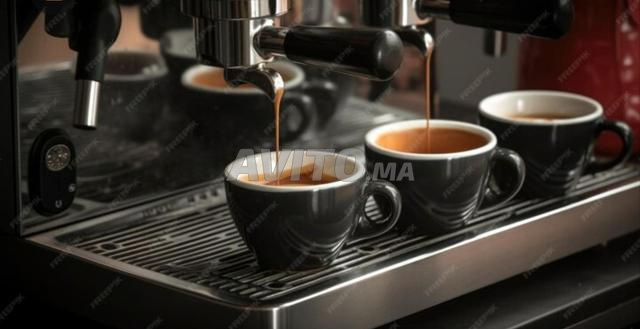 مقهى للبيع في عين السبع