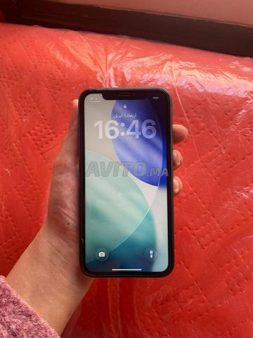 iPhone 11 64GB très propre - 2