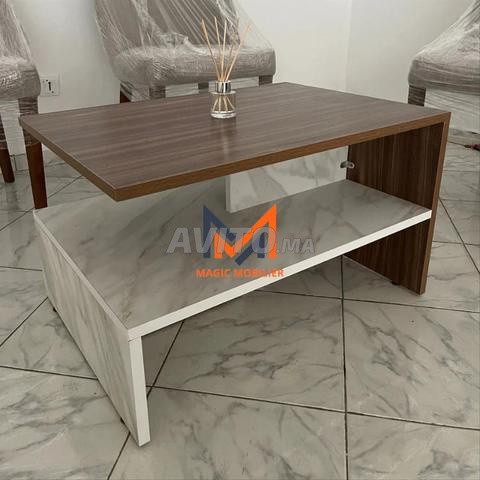 طاولة منخفضة