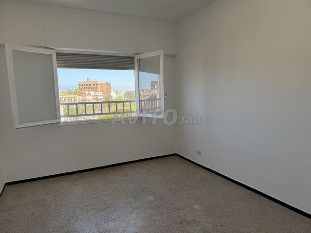 3 غرف نوم بشارع الحسن الثاني بجوار محطة القطار