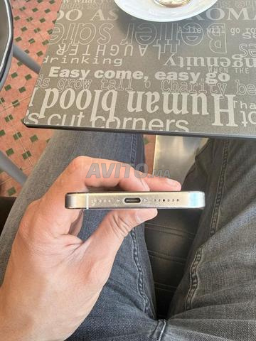 iPhone 15 Pro Max - Prix négociable - 2