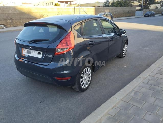 Ford Fiesta essence - 2