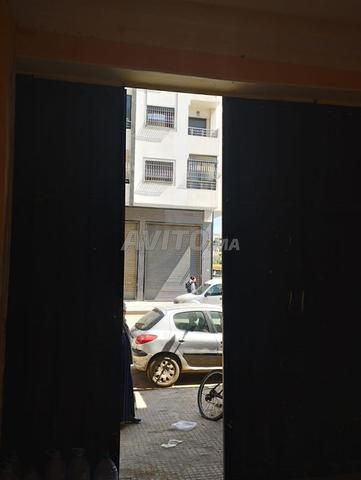 Magasin commercial 19 m² - 2