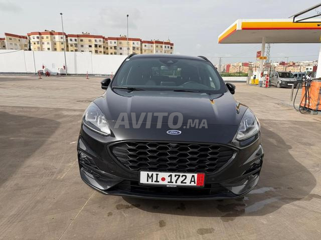 Voiture Ford Kuga de luxe