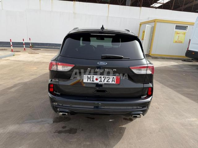 Voiture Ford Kuga de luxe - 2