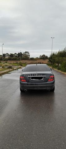 Mercedes-Benz 220 Diesel Automatique 2008 - 2