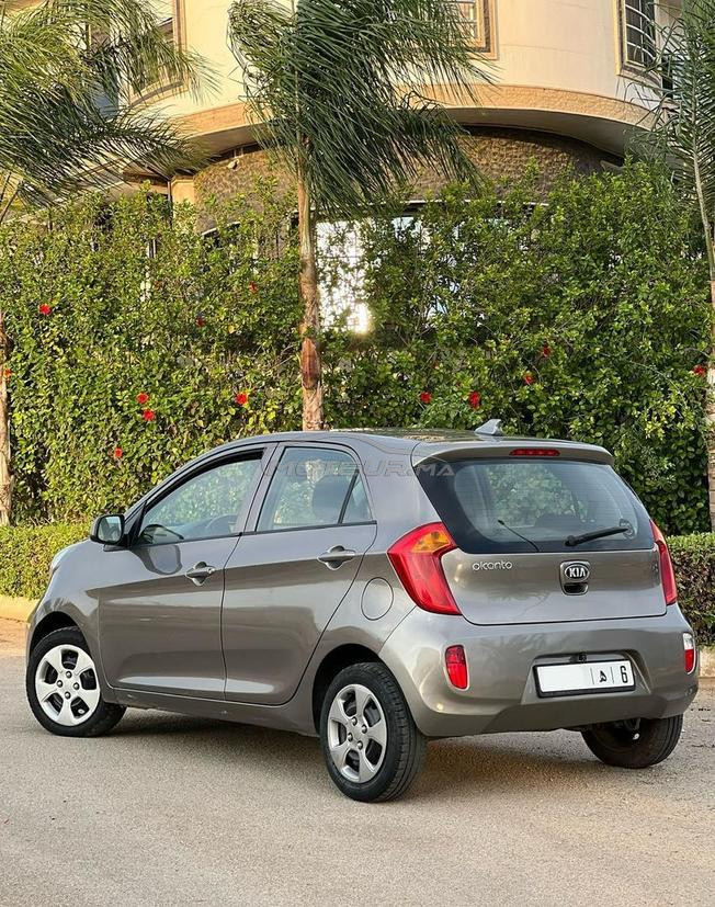 Kia Picanto Essence Manuelle 2015 à Khemisset