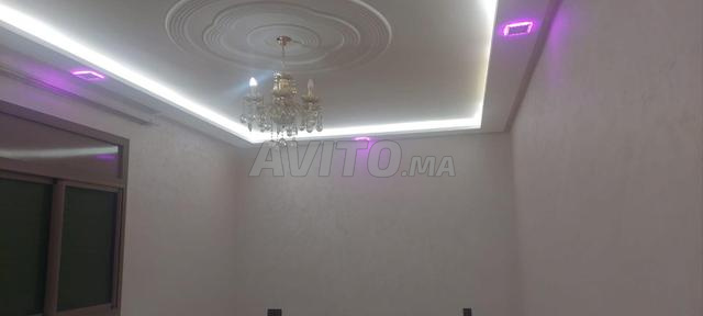 شقة للإيجار 80 متر مربع في العيون - 2