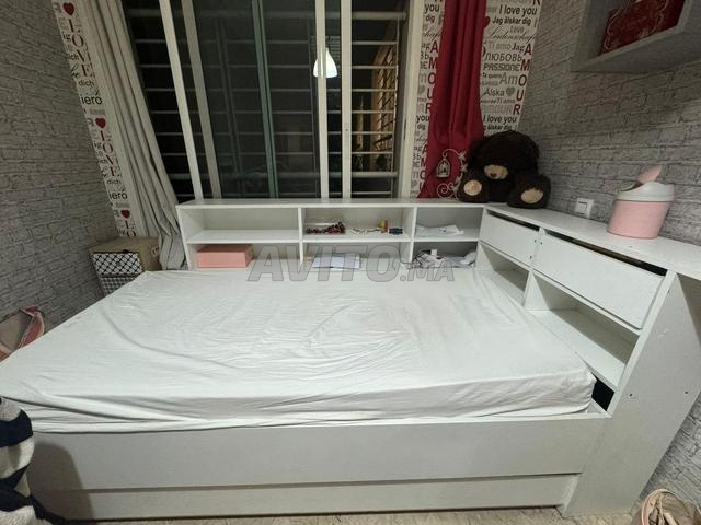 Chambre à coucher complète - 2