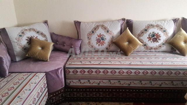 صالون للبيع مع الطاولة - 2